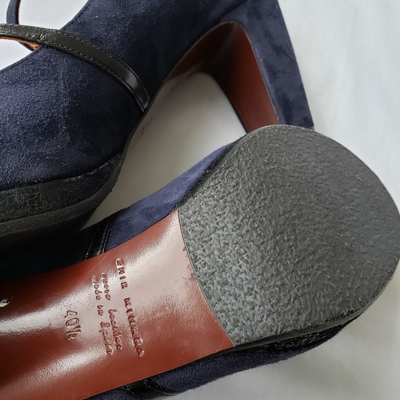 Chie Mihara Navy Suede Mary Jane Heels - Picture 4 of 5
